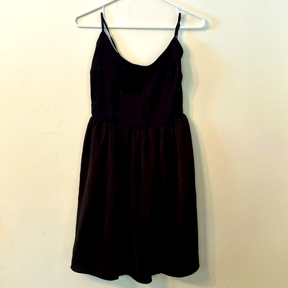 Little back dress with tie back